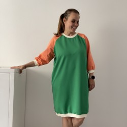 Katka is wearing a dress size L/XL, she is 163 cm tall and usually wears size L.